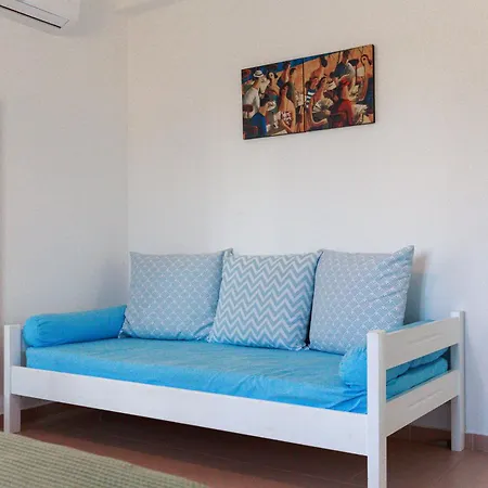 Apartamento Chloe Piso Livadi